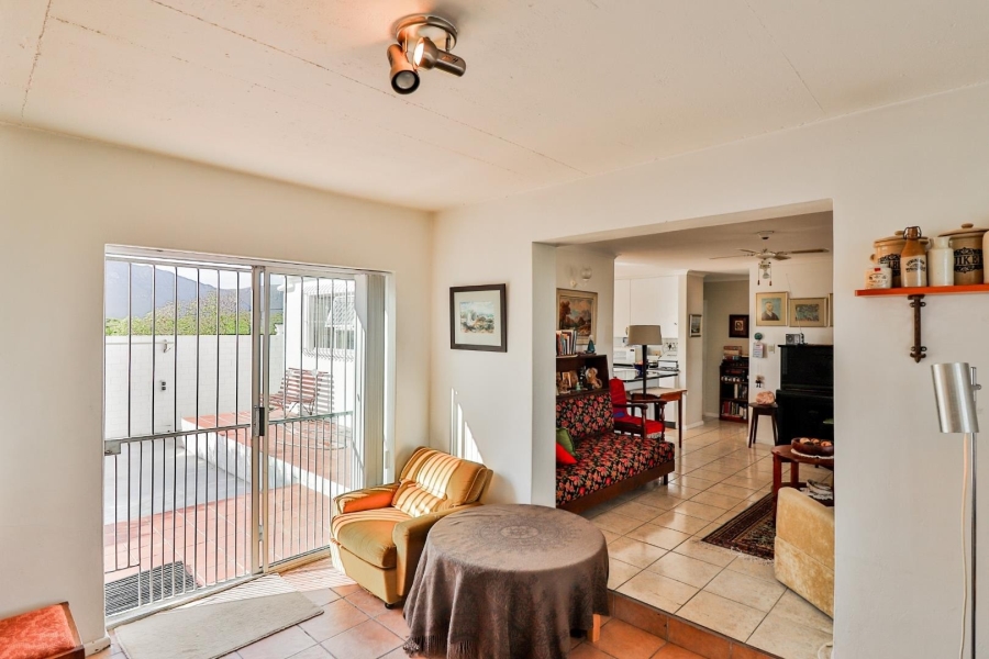 4 Bedroom Property for Sale in De Kelders Western Cape